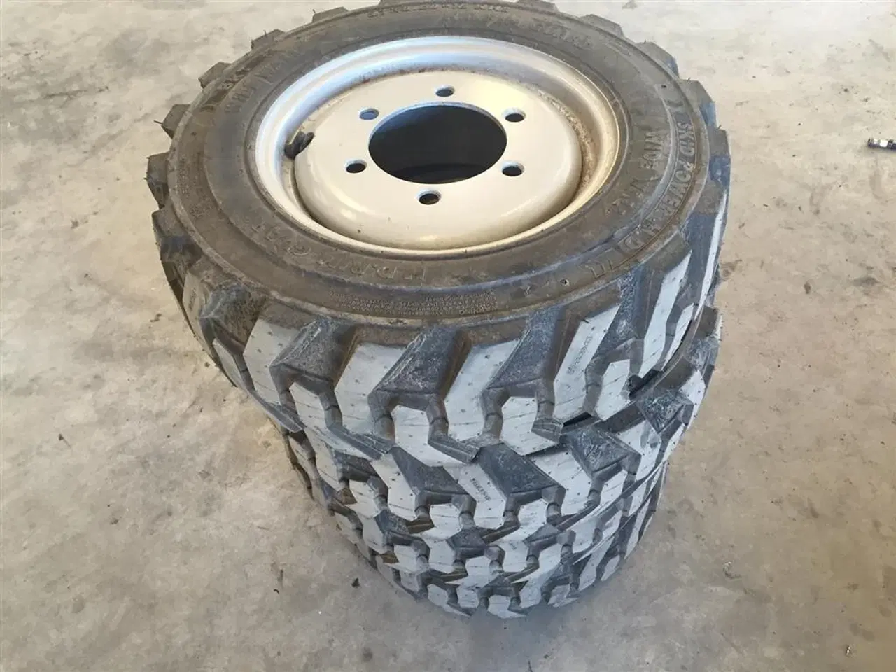 Billede 1 - Weidemann Alle modeller Hjul 27x8.50x15 Kpl.