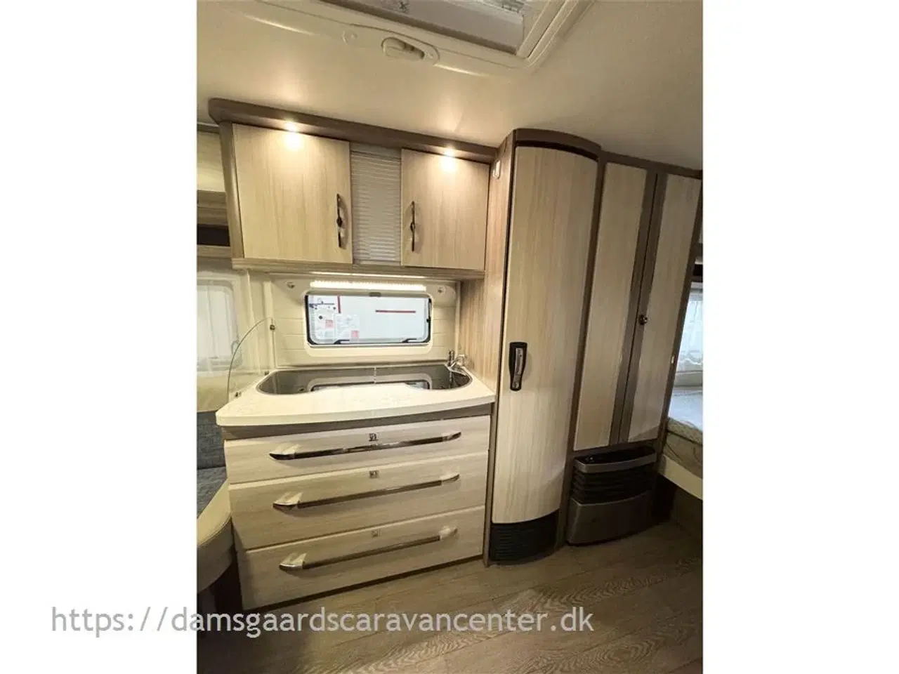 Billede 5 - 2016 - Hobby De Luxe 540 UL   Enkeltsenge-Lamel-Mover-Telt