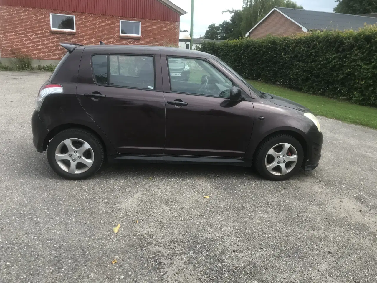 Billede 3 - Ny synet Suzuki Swift  1,3  4x4 Benzin    Km kun 2
