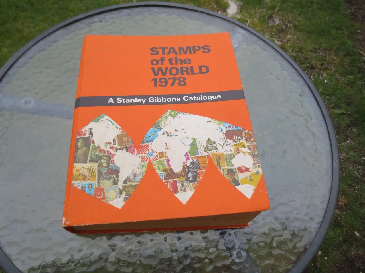 Billede 1 - 1 stk Frimærkebog Stamps Of The World 1978