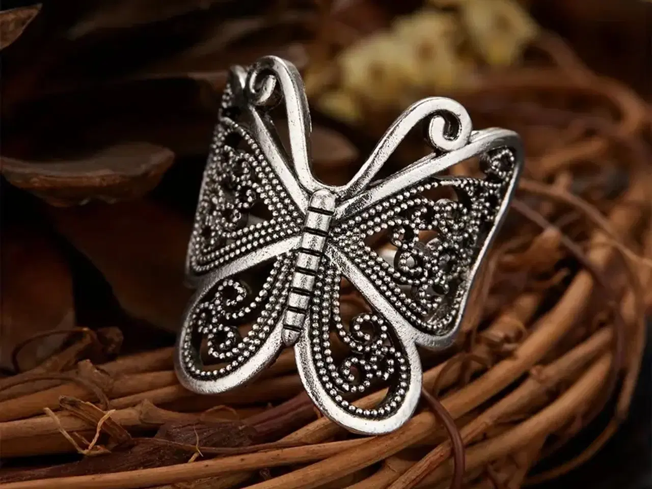 Billede 1 - * Flot sommerfugl-ring - i Tibetansk Sølv