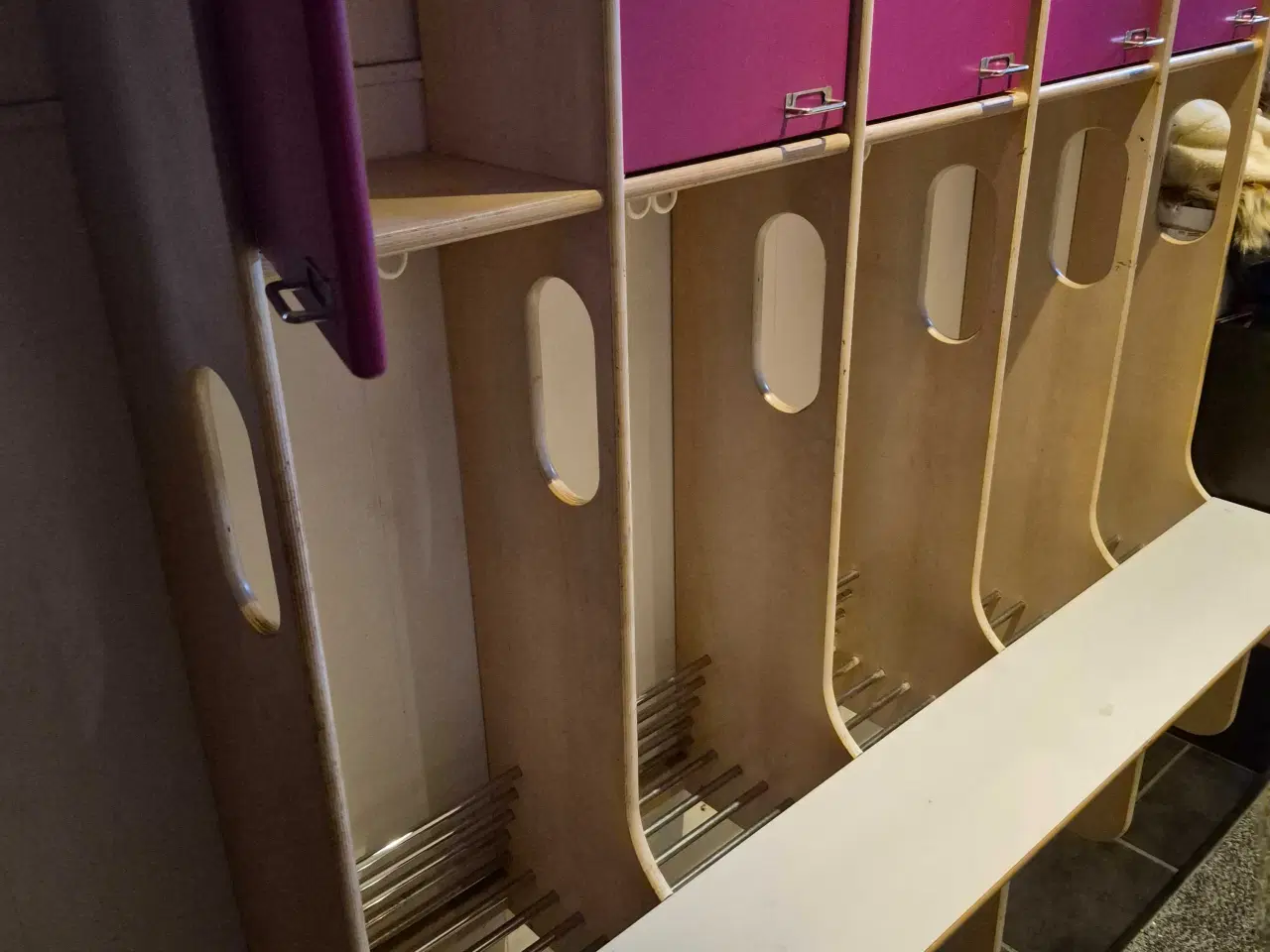 Billede 3 - Troldegarderobe 