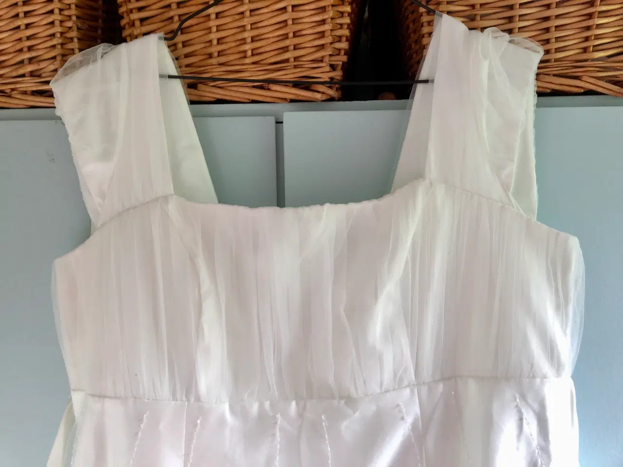 Billede 6 - Lilly brudekjole str 50, slør og sko str 40