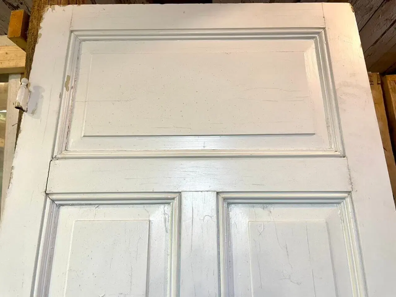 Billede 4 - Fyldningsdør m. smukke profiler og greb. U karm.