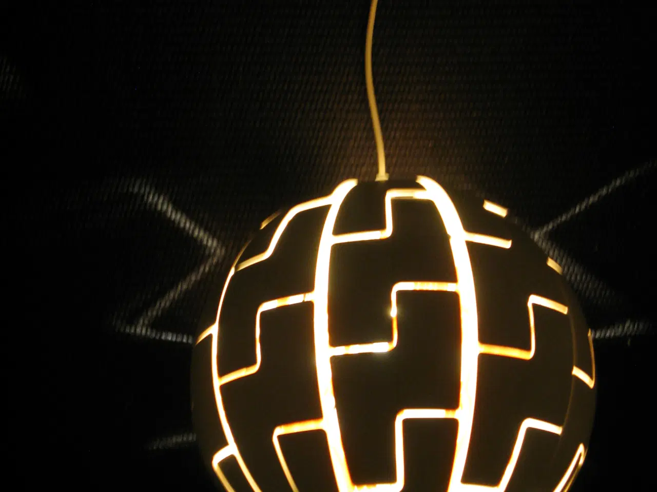 Billede 2 - IKEAs kendte kugle-lampe