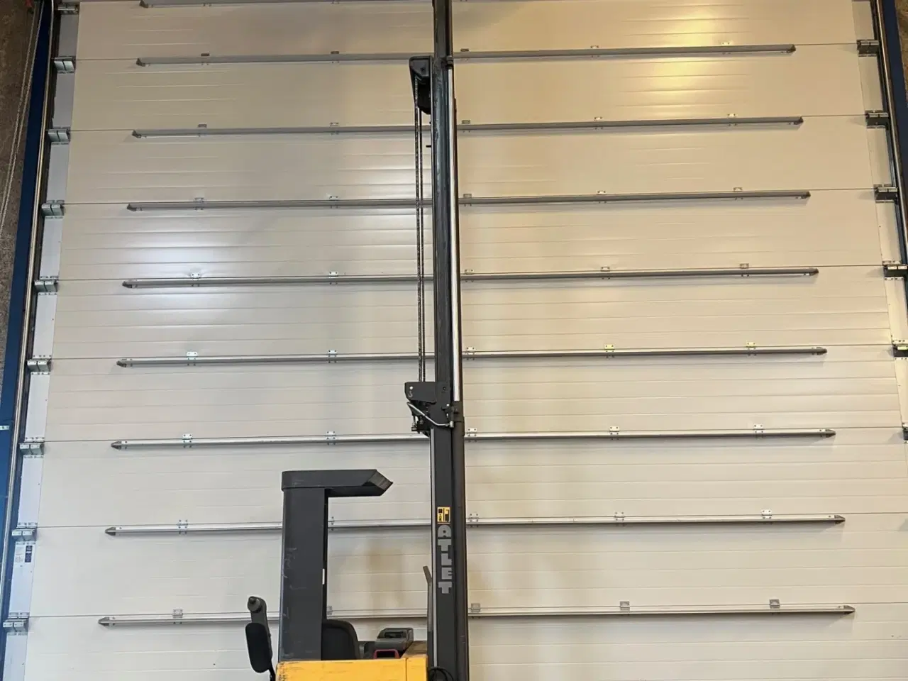 Billede 7 - Sid ind stabler med nyere batteri. 630 cm.