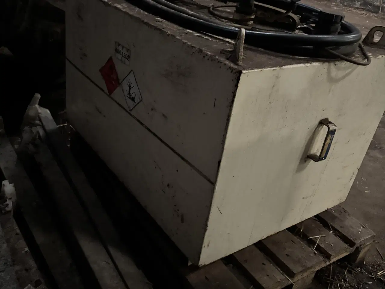 Billede 4 - Ladtank / Dieseltank