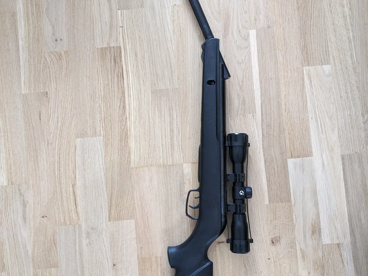 Billede 1 - Skydeklar Gamo Varmint Luftgevær - 1250 FPS