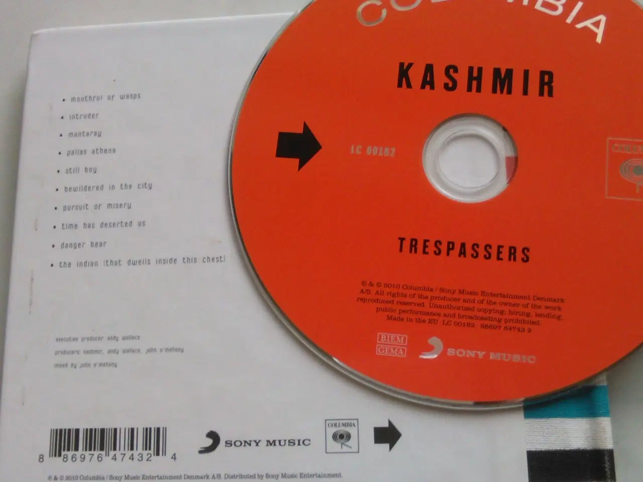 Billede 3 - KASHMIR: TRESPASSERS ('bog' + CD)  