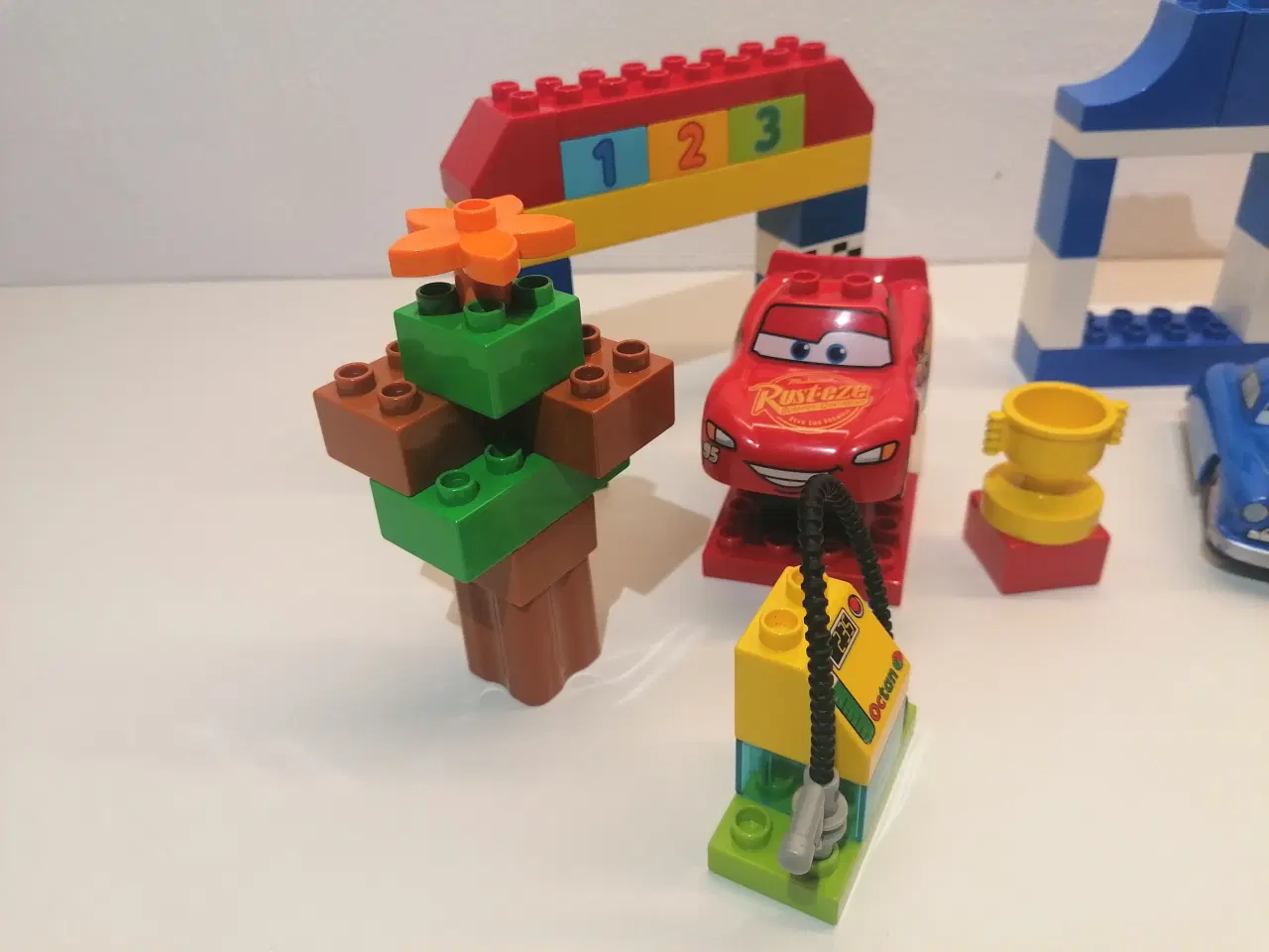 Billede 3 - Duplo Disney Cars, Lille Disney fly samt