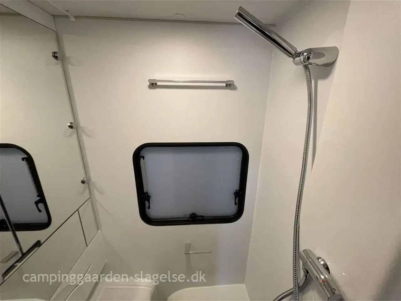 Billede 10 - 2026 - Adria Altea 492 LU   Adria Altea 492 LU – fleksibel komfort med et snuptag