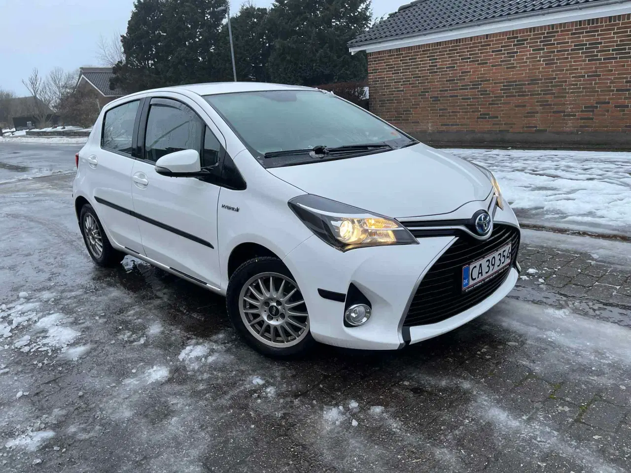 Billede 4 - Rigtig pæn Toyota Yaris hybrid H2 sælges 
