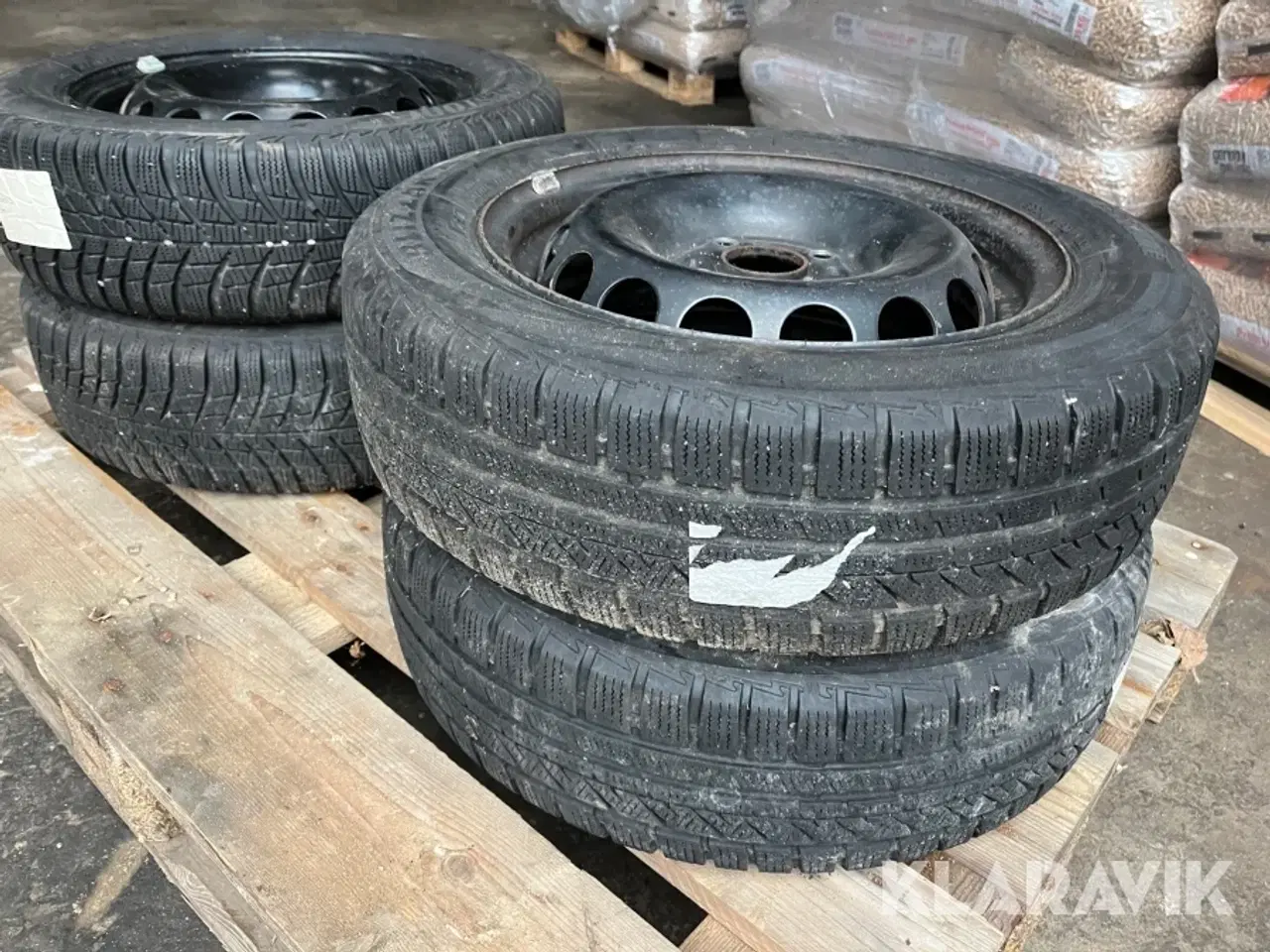 Billede 2 - Dæk med fælg BRIDGESTONE 165/65R14 vinder dæk