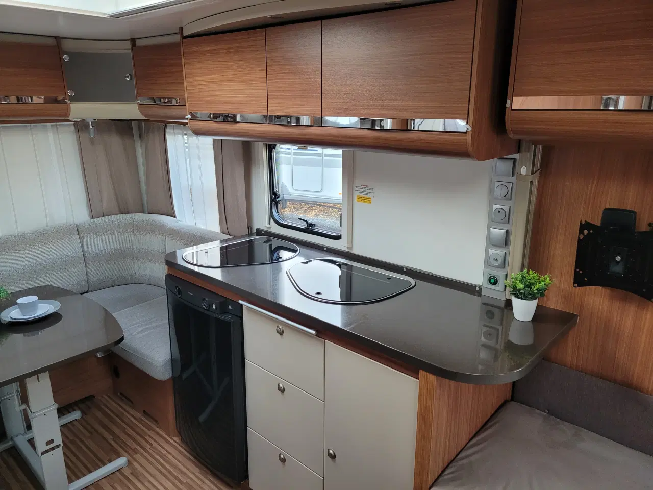 Billede 5 - 2012 Adria Adora 462 db.seng..velholdt