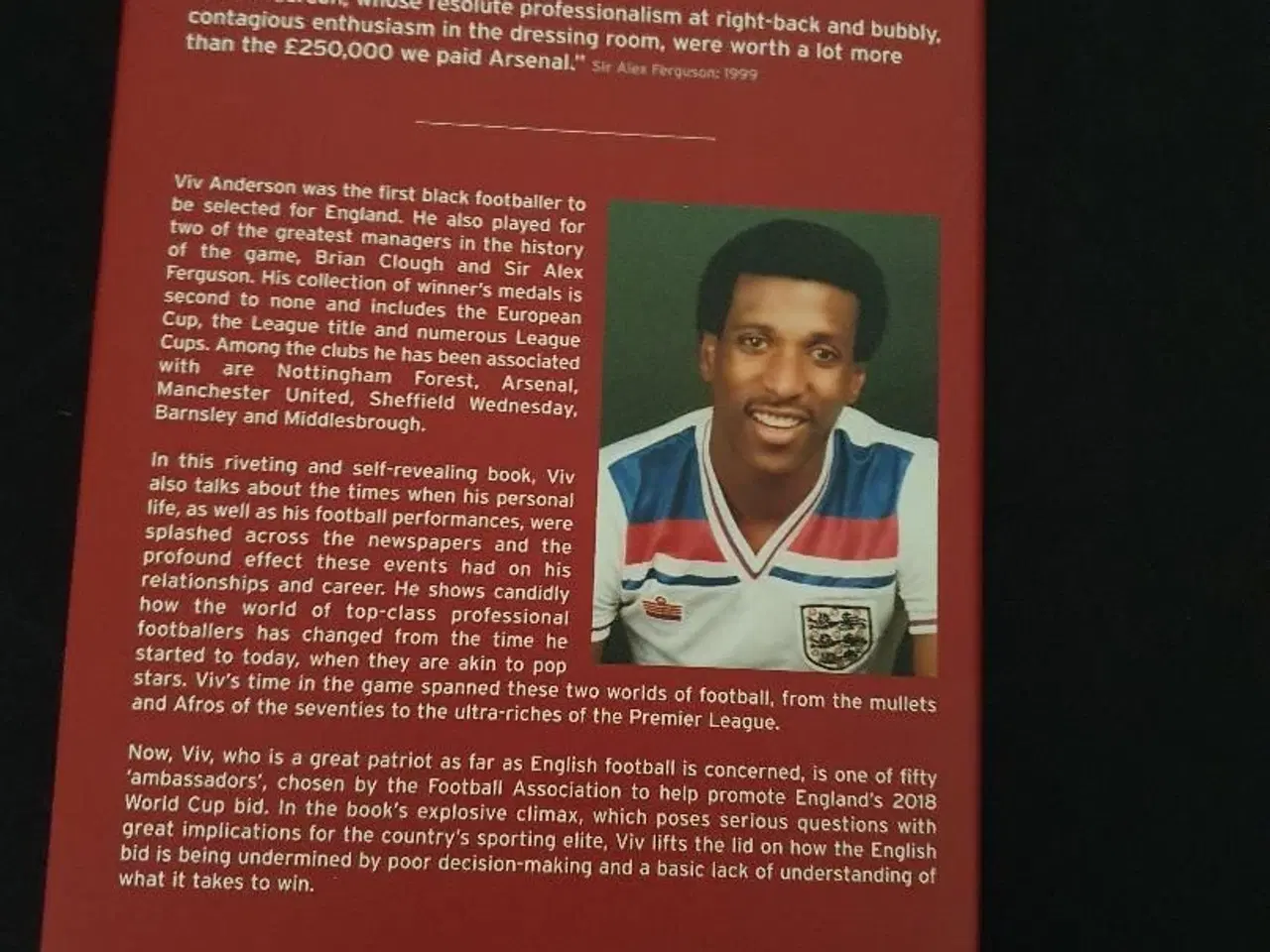 Billede 3 - Viv Anderson - English text.