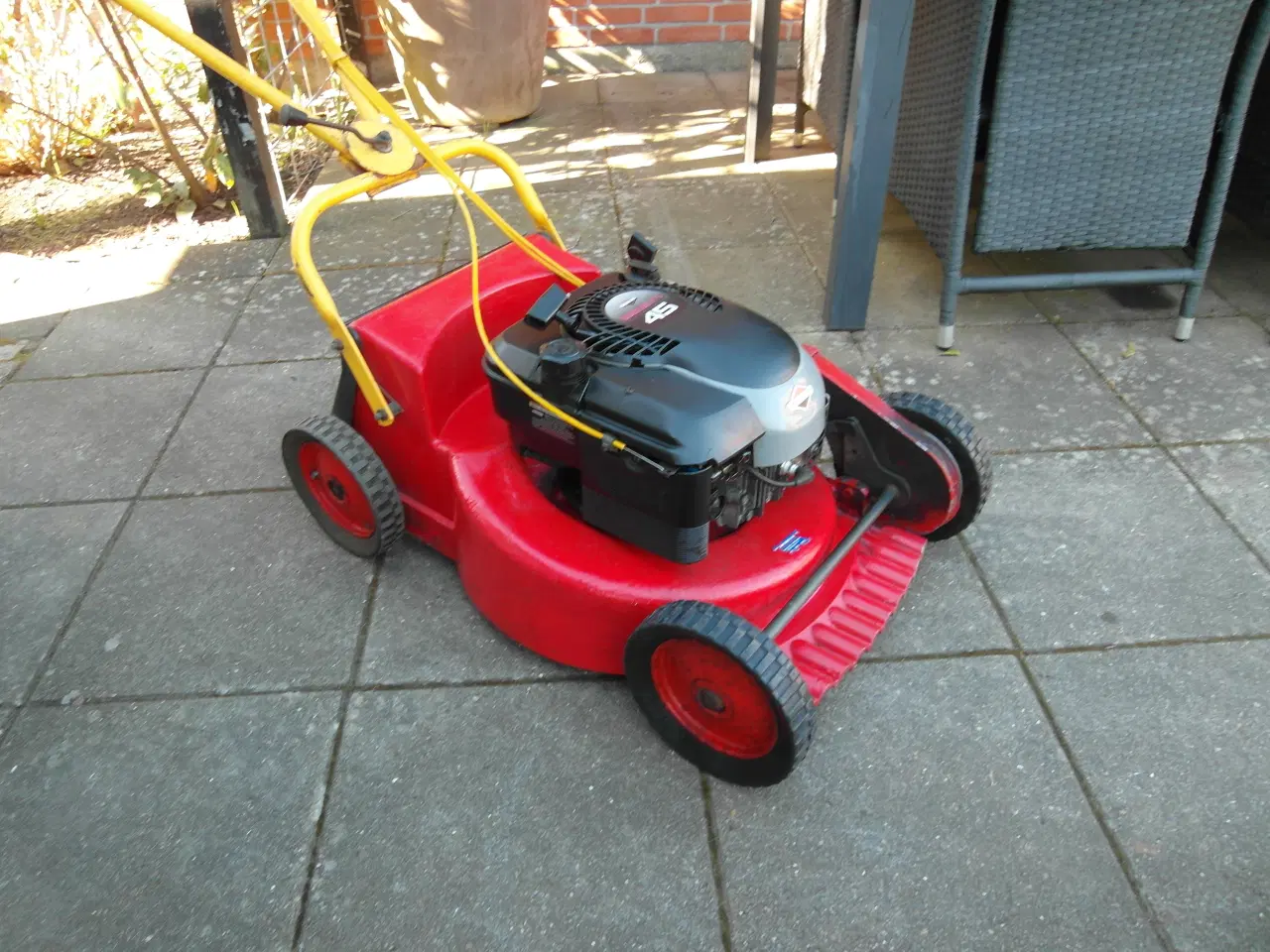 Billede 8 - Plæneklipper Klippo med Briggs&Stratton motor.
