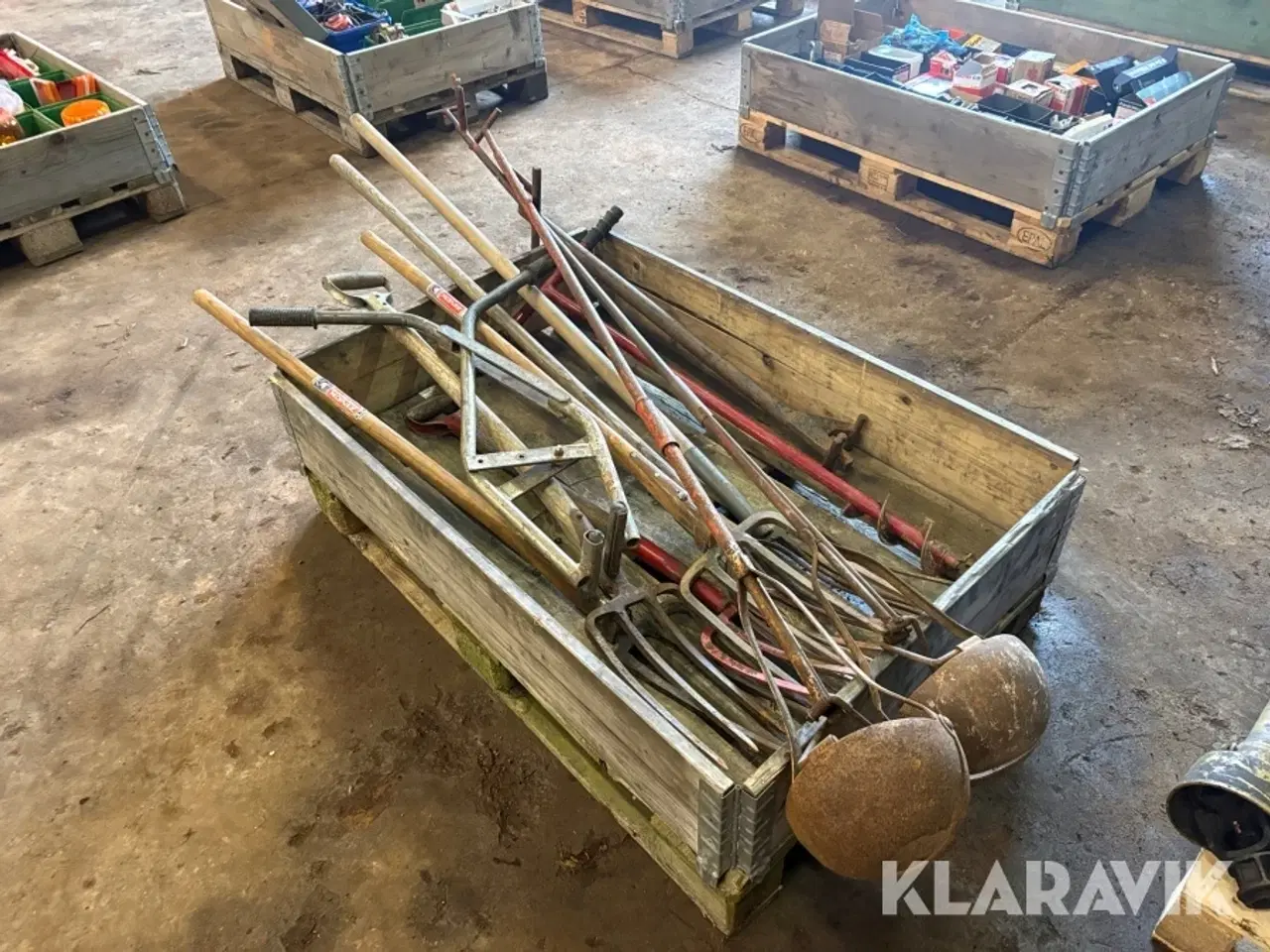 Billede 3 - Diverse redskaber - 2 paller