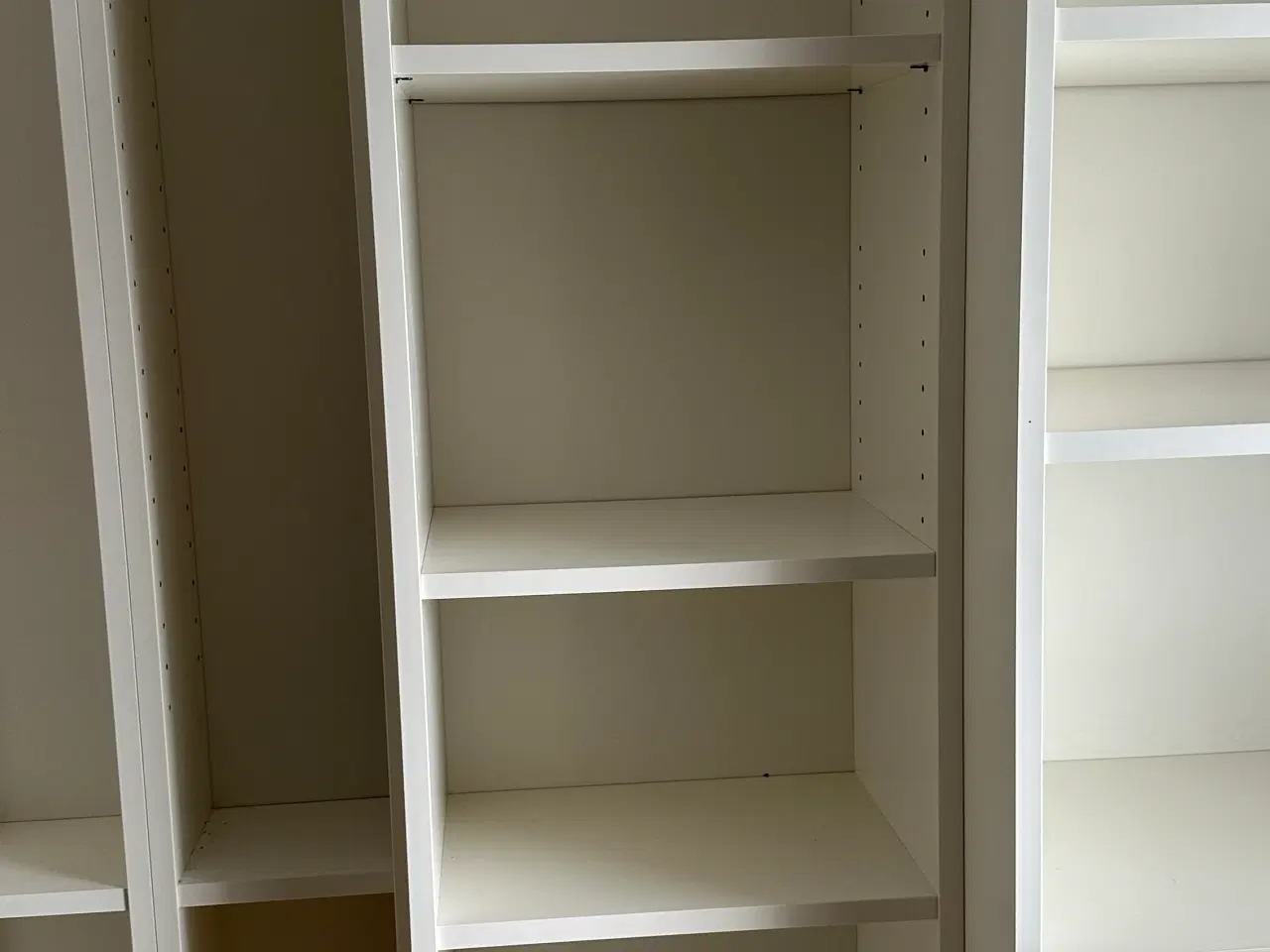 Billede 2 - IKEA-reoler til 30 - 50 - 80 kr.