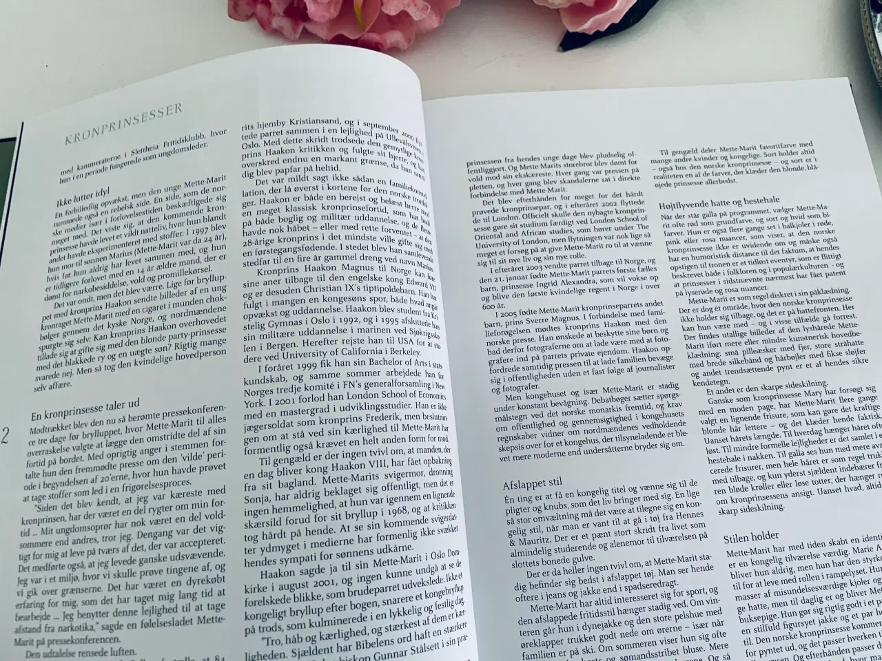 Billede 8 - Podium mode og livstil i Europas kongehuse