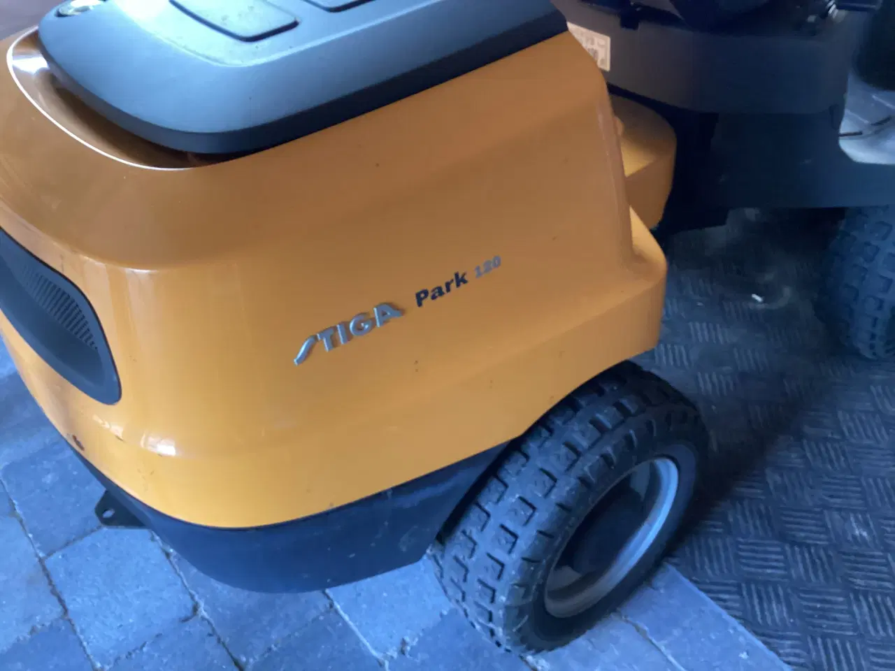 Billede 5 - Stiga park 120 med hydrostat