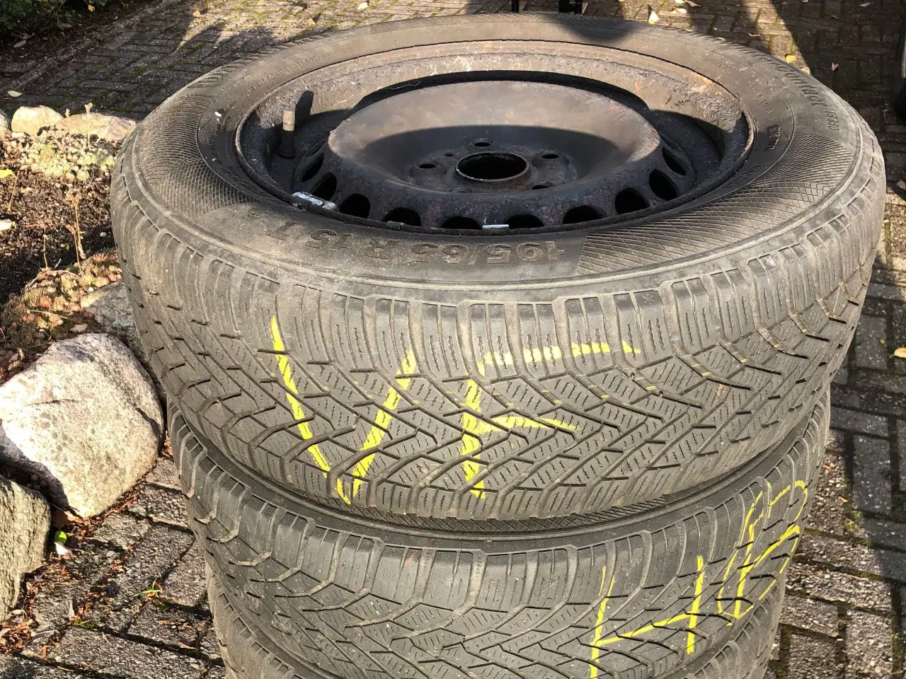 Billede 1 - Vinterdæk VW Passat 5x112mm 195/65 R15