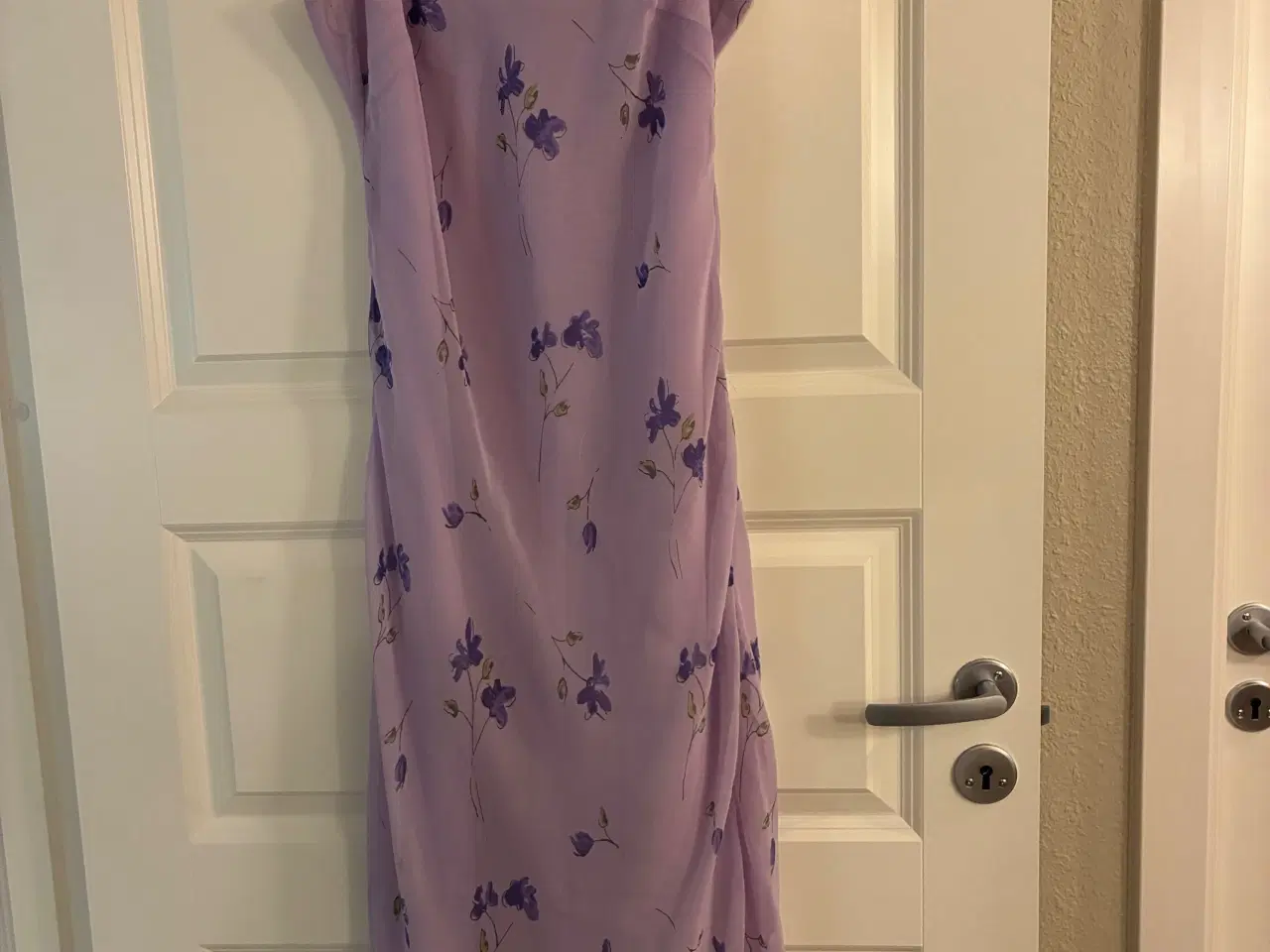 Billede 1 - Lang sommerkjole til hverdag eller fest