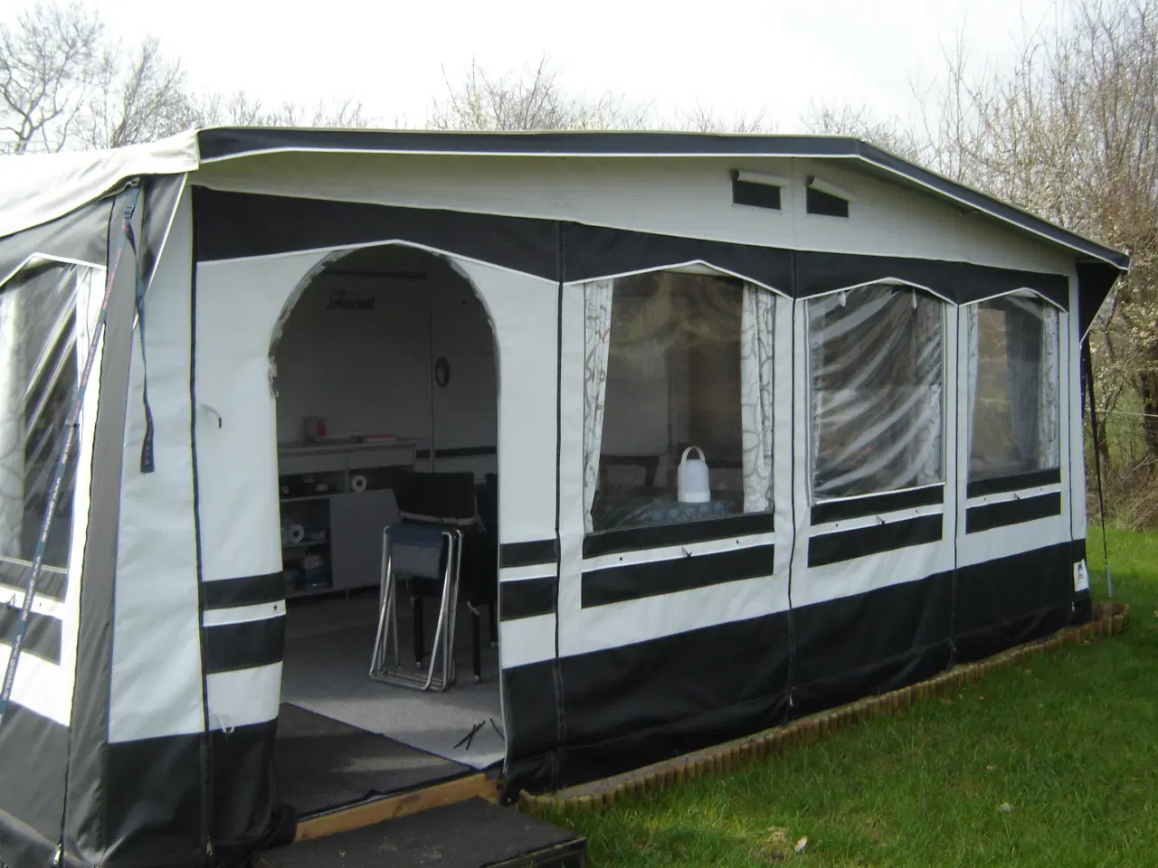 Billede 5 - Velholdt campingvogn med helsårstelt (Gysto) 