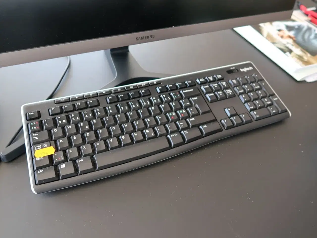 Billede 2 - Computerskærm SAMSUNG U28R552UQR, Dockingstation ThinkPad USB-C Dock Gen2
