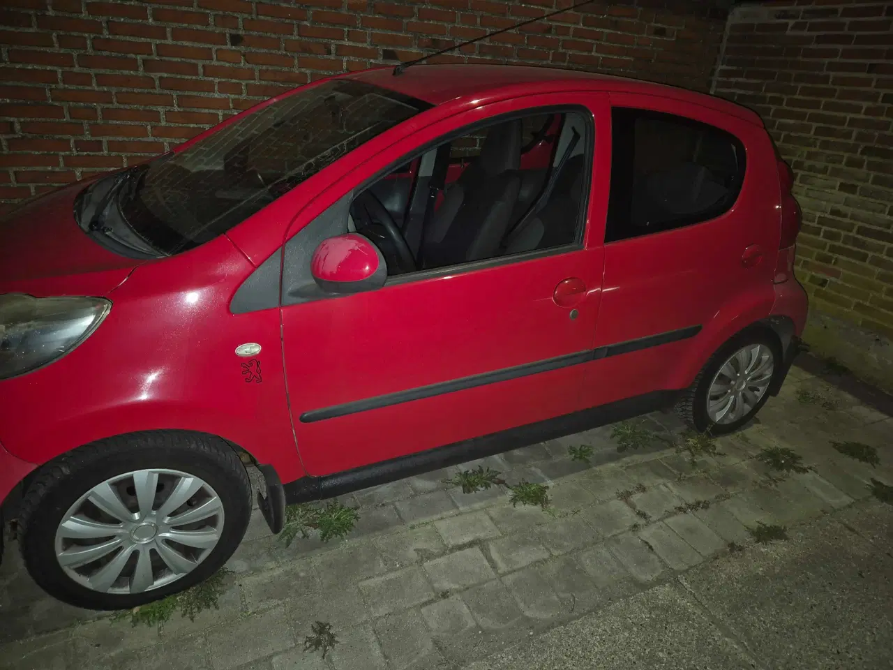 Billede 1 - Pæn micro bil