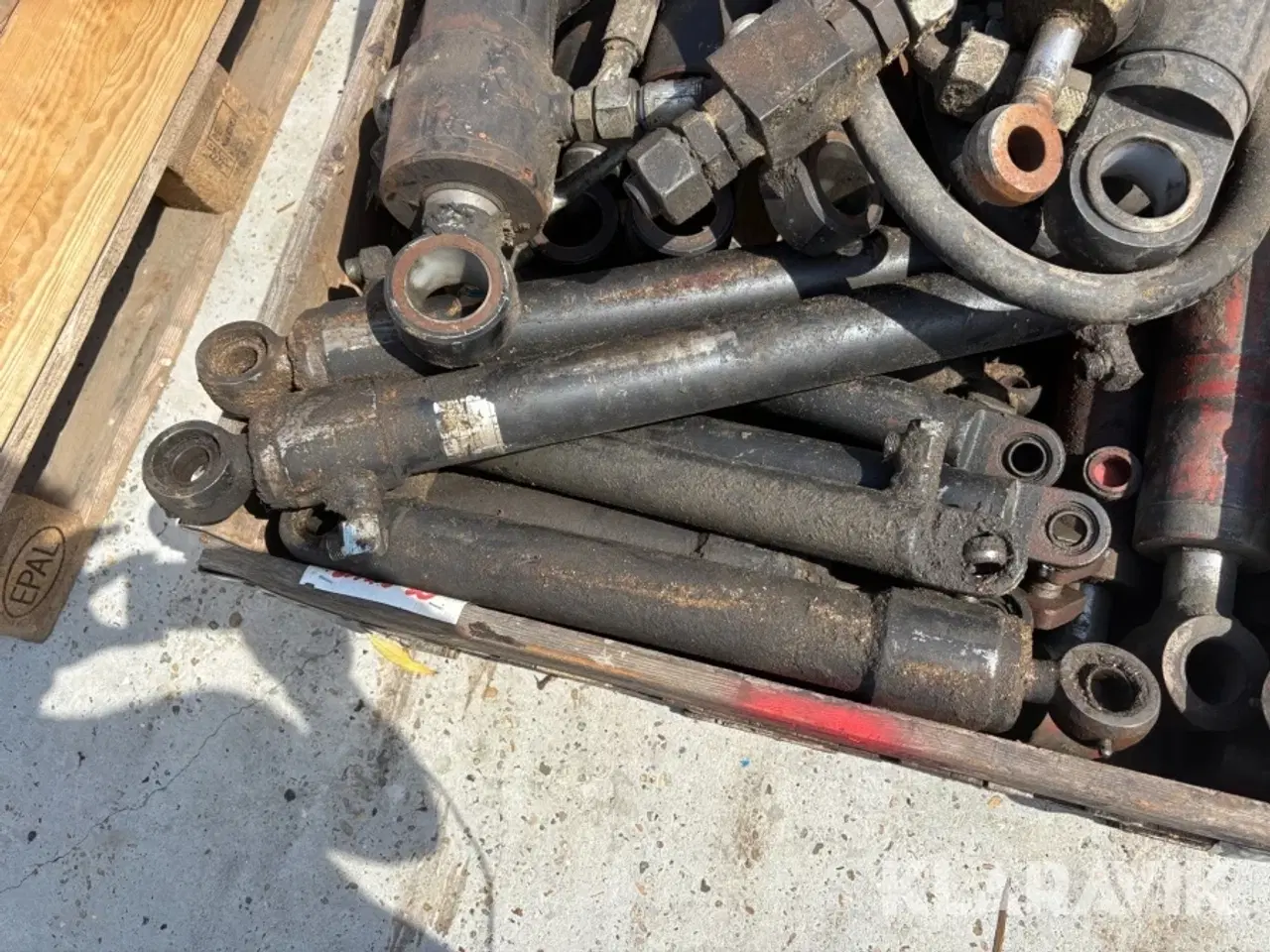 Billede 9 - Hydraulikcylindre 18-20 styk