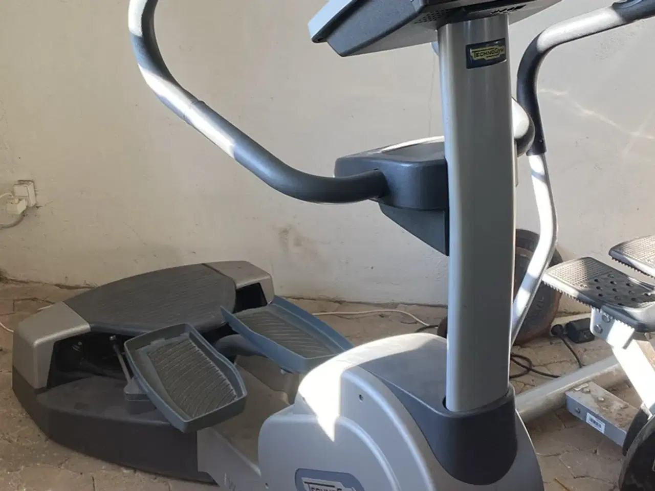 Billede 1 - TechnoGym Wave 700