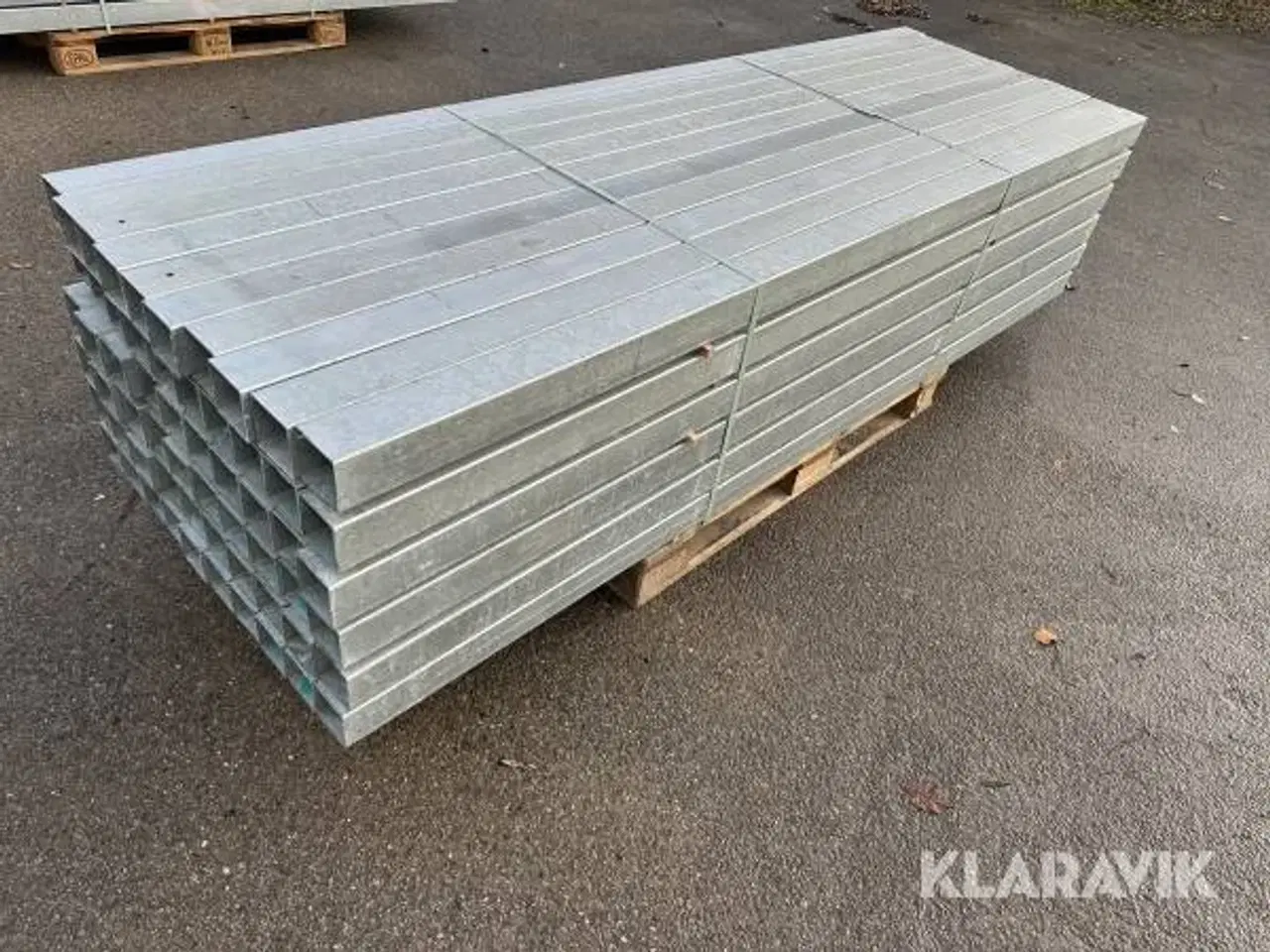 Billede 1 - Galvaniserede stolper 60 styk - 2,5m lange