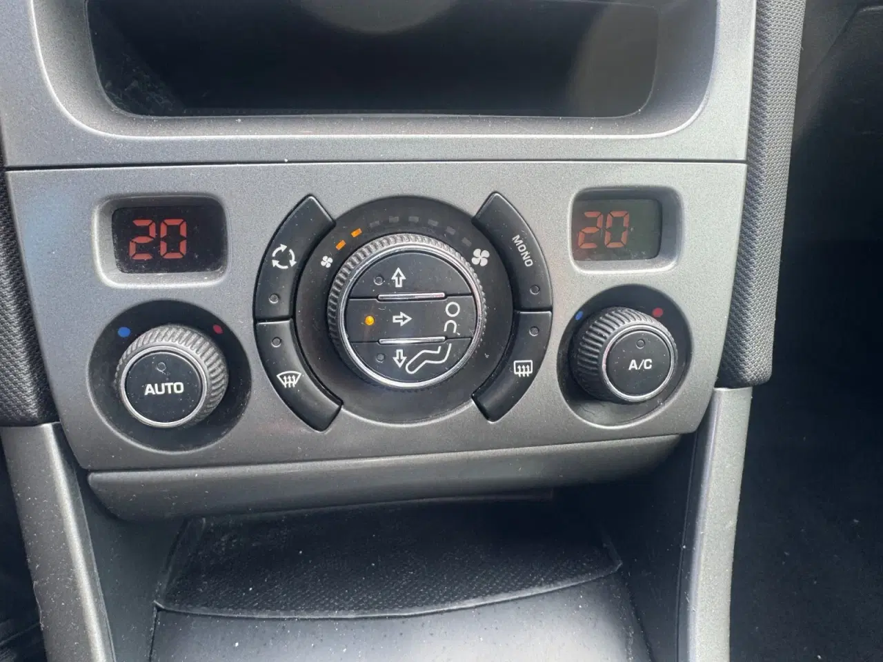 Billede 13 - Peugeot 308 1,6 HDi 112 Sportium SW 7prs