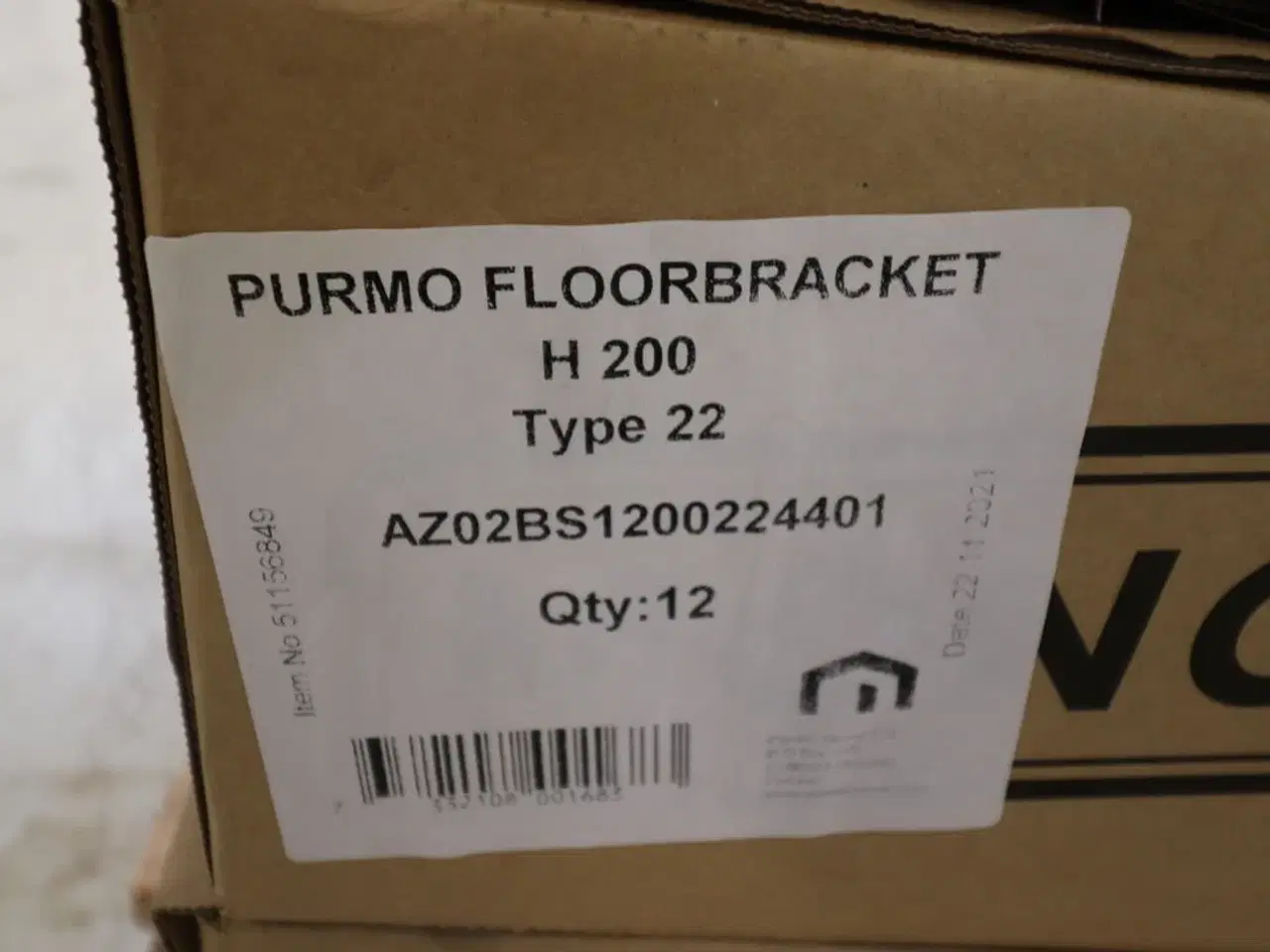 Billede 2 - 40 stk Gulvbeslag for radiatorer.