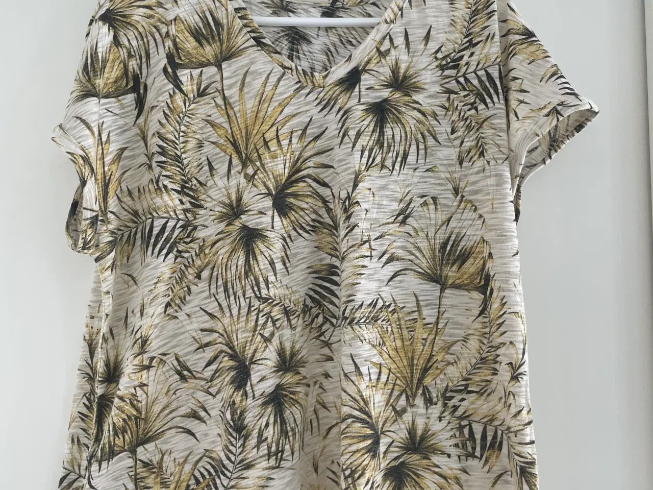 Billede 4 - Bluser med kort ærme XL, 5 stk. (100kr for alle)