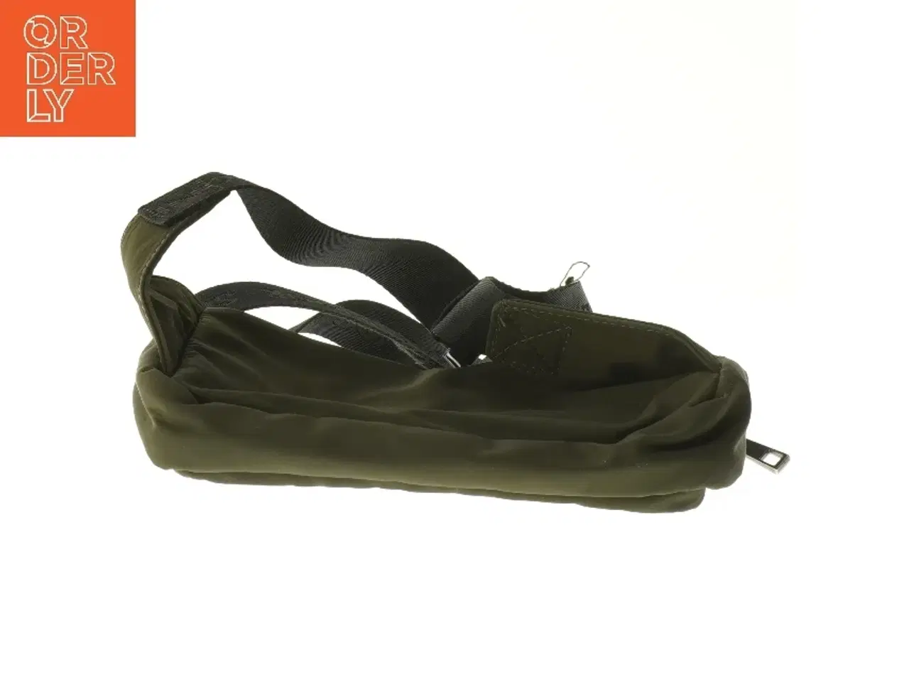 Billede 3 - Oliven farvet bæltetaske fra Sofie Schnoor (str. 24x14 cm)