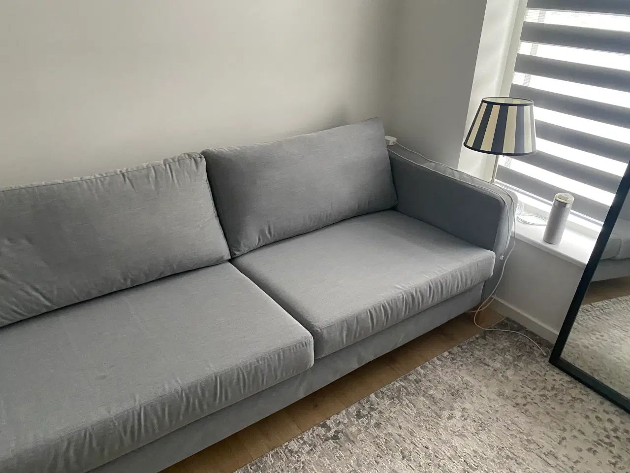 Billede 8 - Superlækker og behagelig stofsofa
