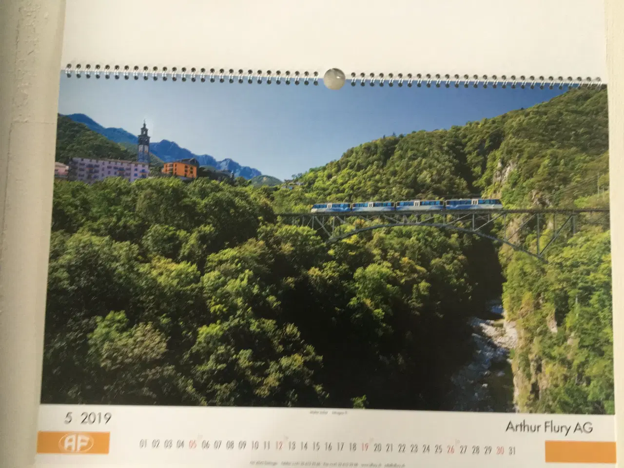 Billede 2 - 5 jernbane kalender med flotte billeder