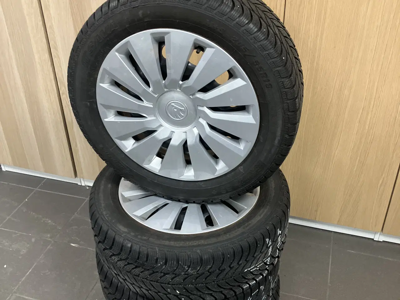 Billede 1 - Stålfælge 5 x 100 m Sava vinterdæk 205/55R16