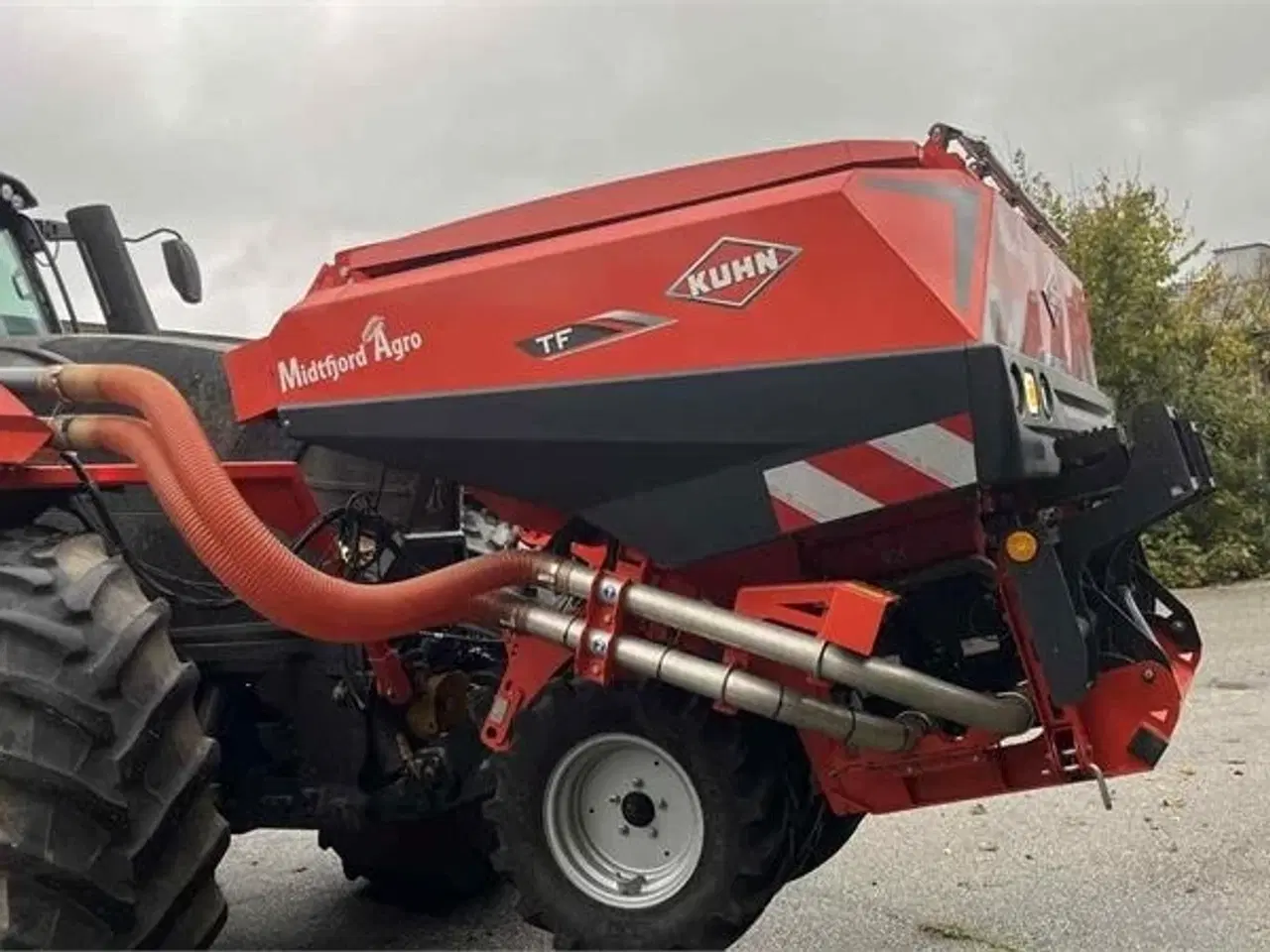 Billede 2 - Kuhn HR6040 med såmaskine  Med dobbelt kammer fronttank