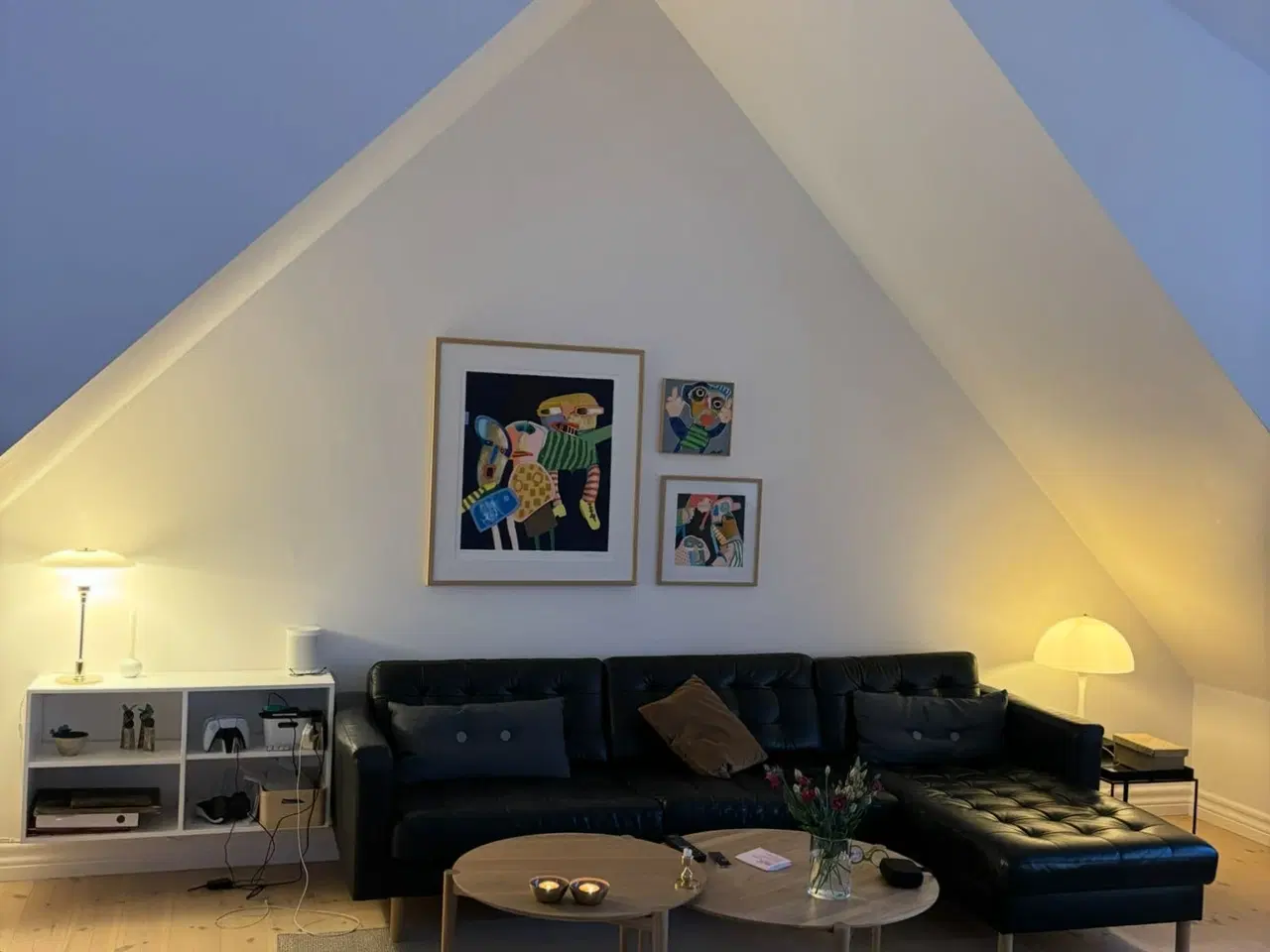 Billede 3 - Ægte lædersofa, plads til mange, ekstra lang