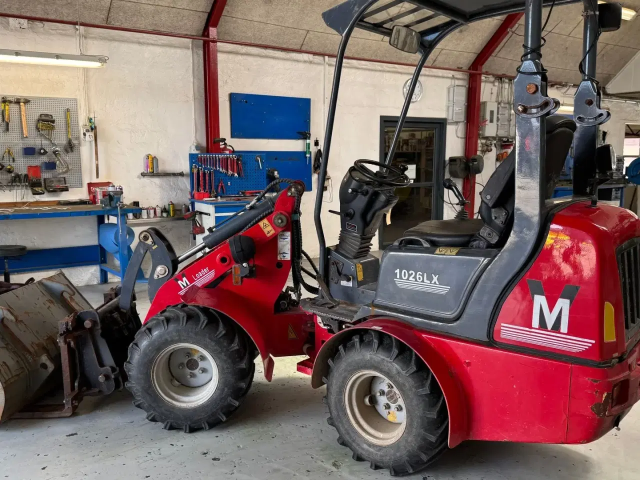 Billede 4 - VM Loader 1026 LX KUN 590 TIMER! MED SKOVL OG PALLEGAFLER!