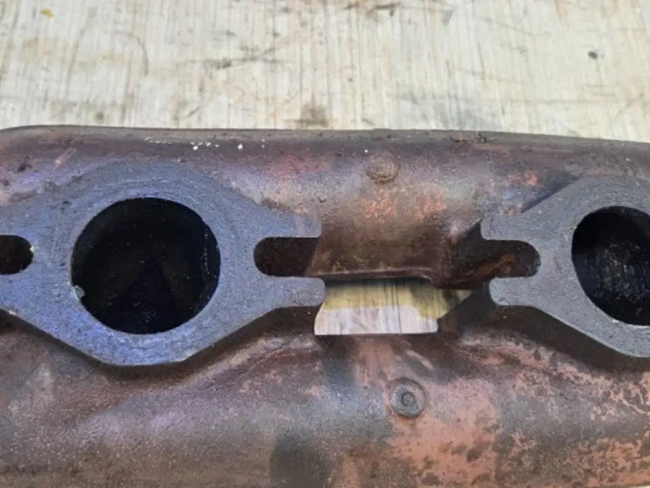 Billede 4 - Mercedes OM502LA Udstødningmanifold A5421420301