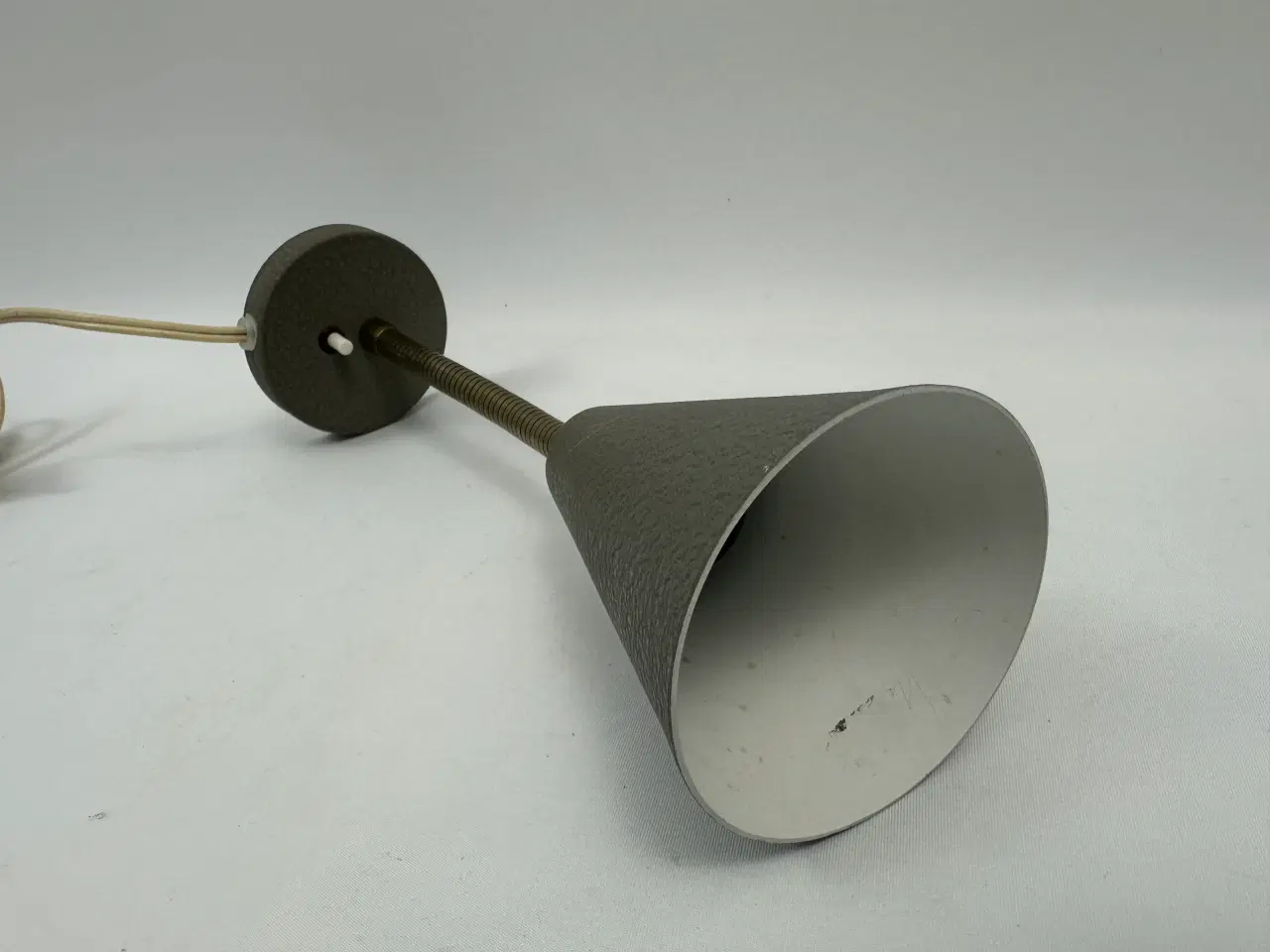 Billede 8 - Retro væglampe, grå / messing m. flex
