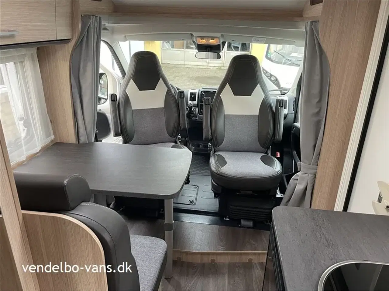 Billede 5 - 2020 - SunLight VAN V66   Enkeltsenge over garagen - kun 6,6 m lang