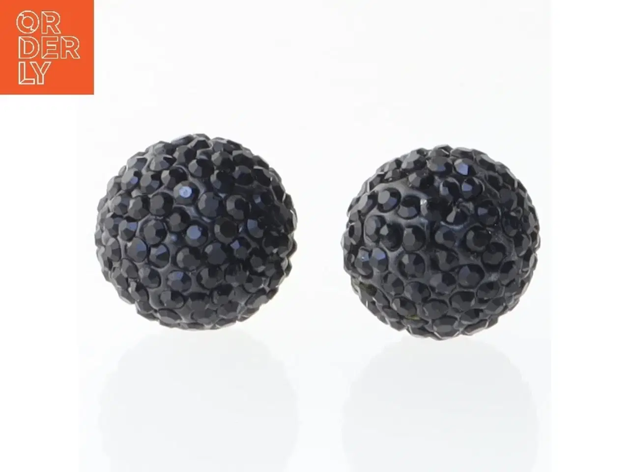 Billede 2 - Sort rhinsten øreringe (str. Ø 2 cm)