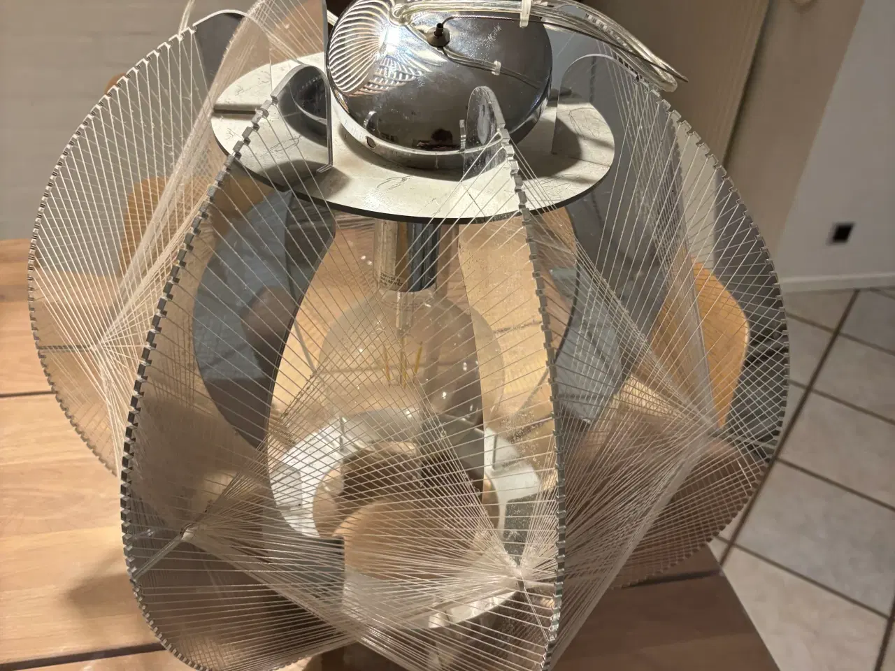 Billede 2 - 2 LAMPER SÆLGES!