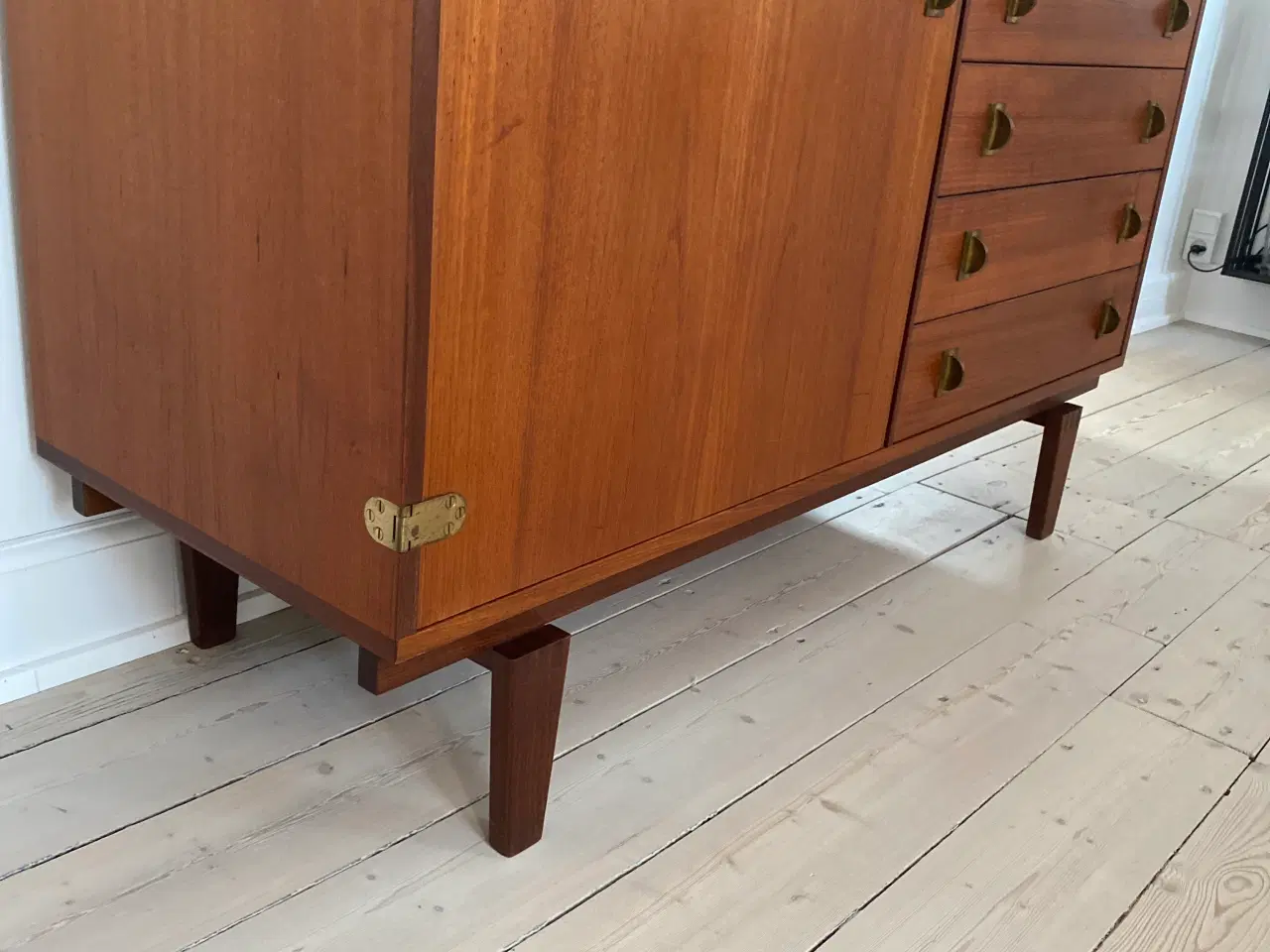 Billede 12 - Peter Løvig Nielsen 2 delt reol