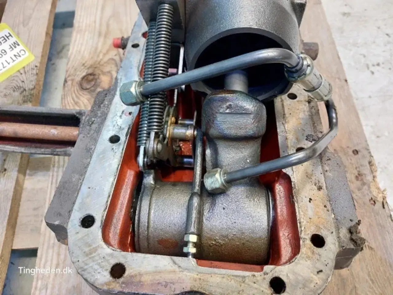 Billede 9 - Massey Ferguson 690 Liftdæksel 1870955M2