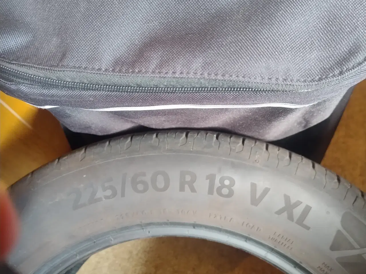 Billede 3 - Dæk fra en ford kuga